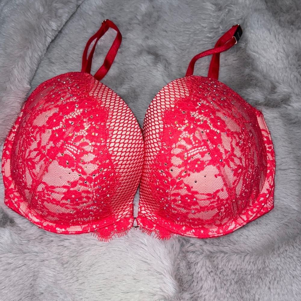 Nwt vs 32DDD push-up